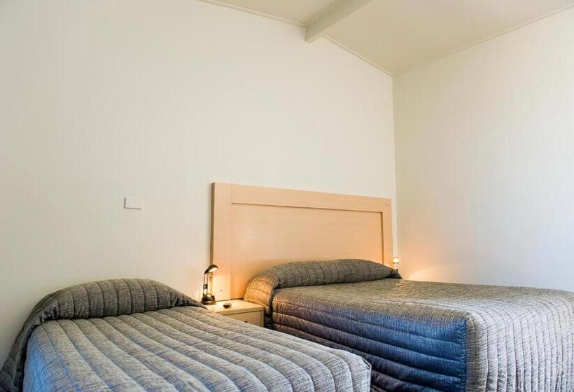 스탠다드 룸, Cherry Blossom Motor Inn