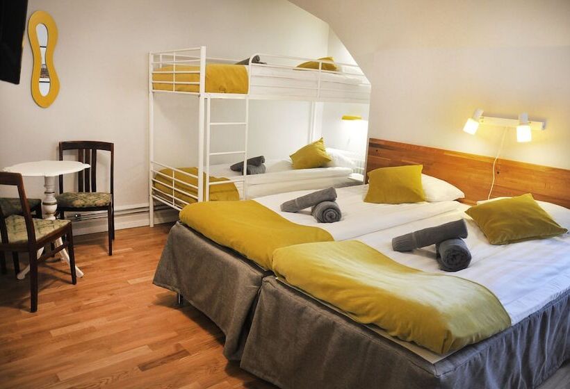 Семейный Номер, Slite Badhotell