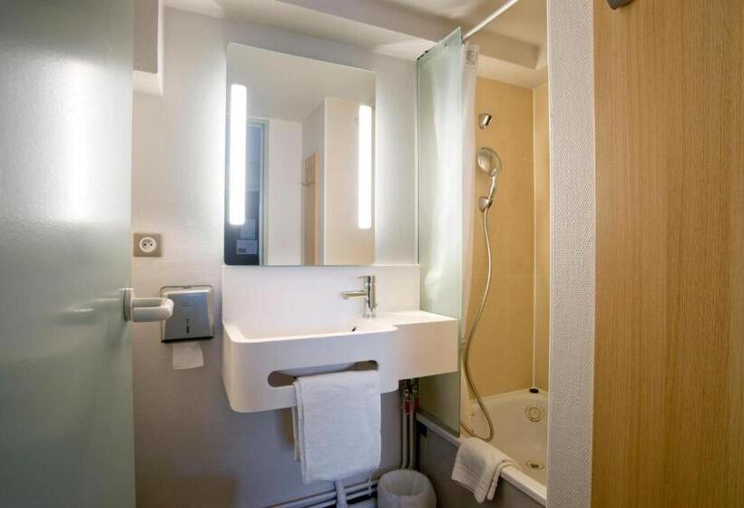 Четырехместный Номер Классик, B&b Hotel Moulins