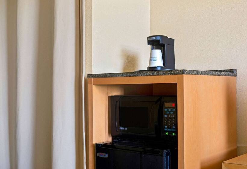 Номер Стандарт Адаптированный для Инвалидов, La Quinta Inn & Suites By Wyndham Sunrise