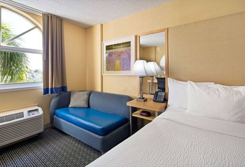 Номер Стандарт Адаптированный для Инвалидов, La Quinta Inn & Suites By Wyndham Sunrise