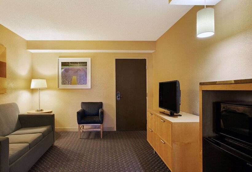 Люкс, La Quinta Inn & Suites By Wyndham Sunrise
