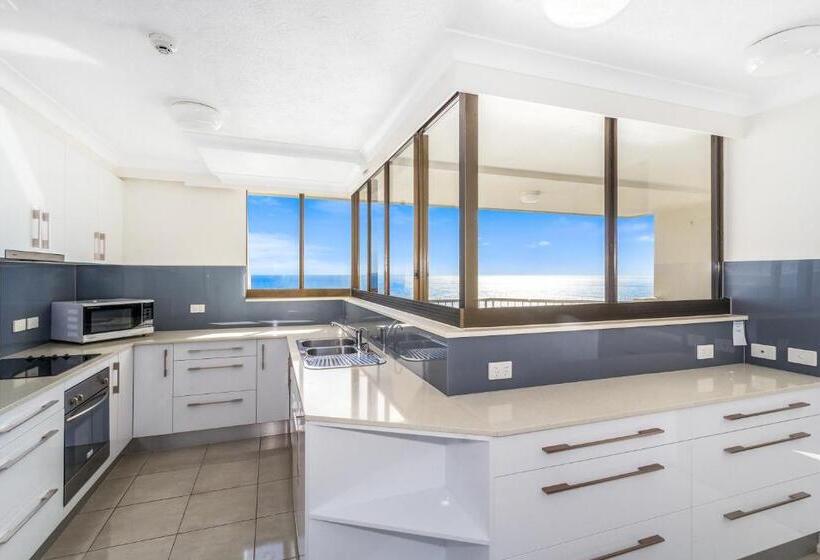 Апартаменты Superior 3 Спальни, Columbia Beachfront Apartments On Rainbow Bay
