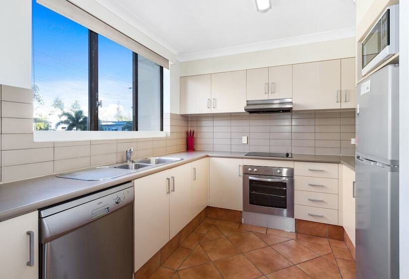 Апартаменты 1 Спальня, Columbia Beachfront Apartments On Rainbow Bay