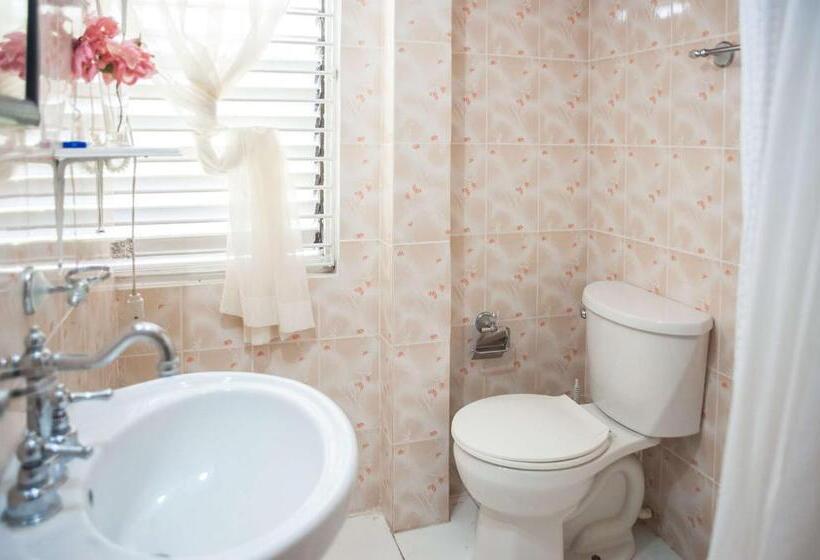 اتاق اکونومی, Diamond Villas And Suites
