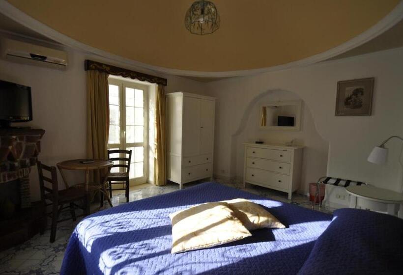 آپارتمان 1 خوابه با تراس, Villa Eva
