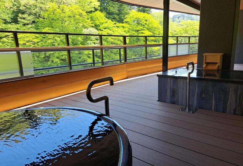 سوییت, Shiobara Onsen Ryokan Kamiaizuya