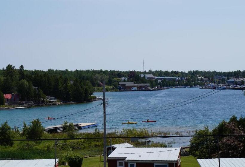 标准间, Tobermory Inn & Suites