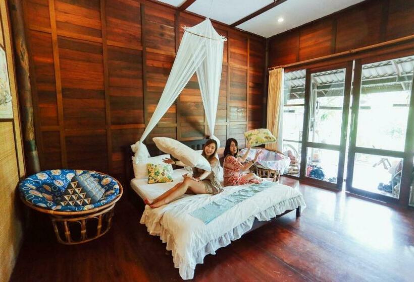 스위트, Baansuanleelawadee Resort Amphawa