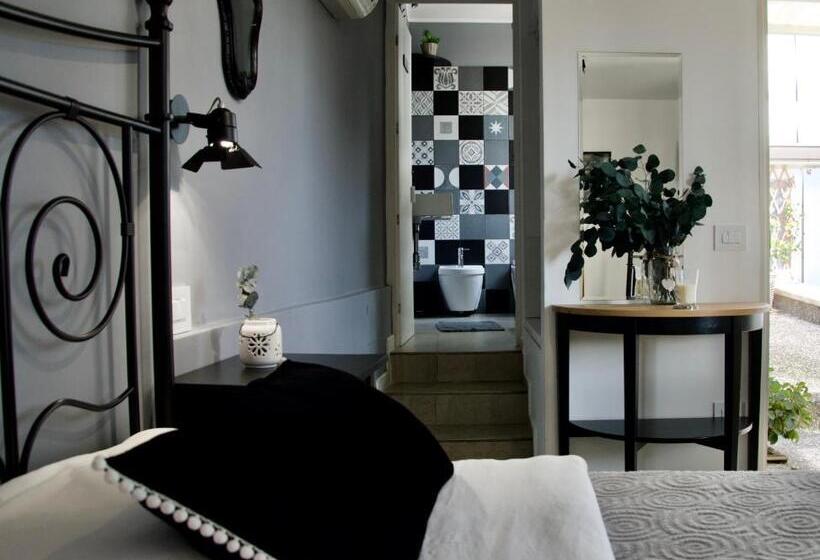 اتاق لوکس با چشم‌انداز باغ, Villa Volli Three Rooms