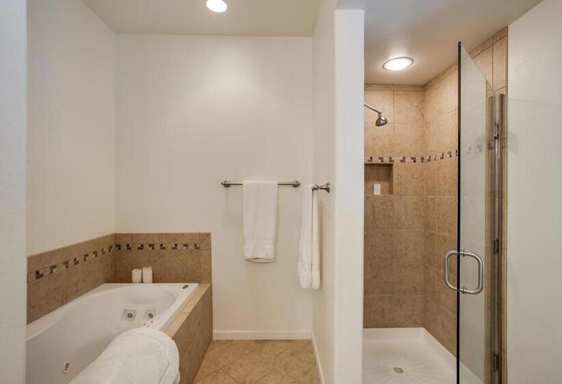 Дом 3 Спальни, Chelan Resort Waterfront Townhouse