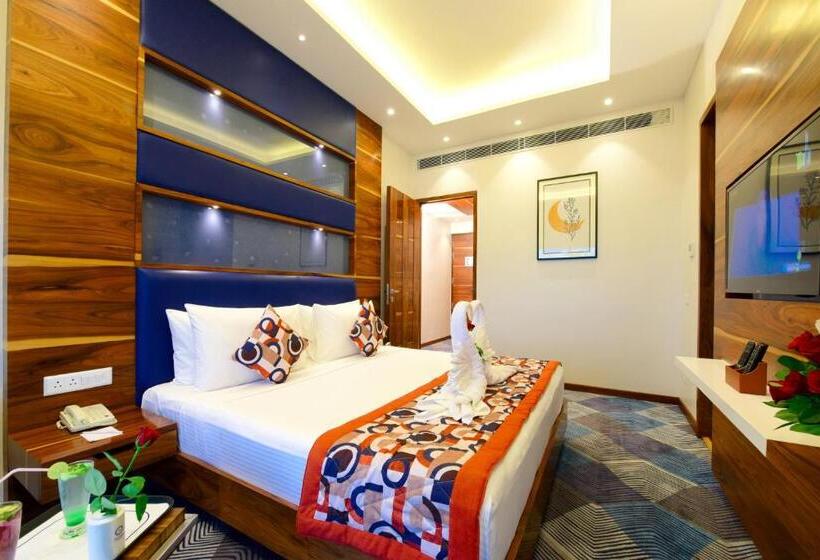 Люкс, Surestay By Best Western Model Town Amritsar