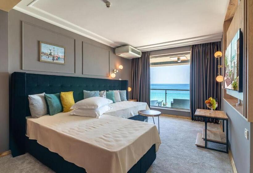 패밀리 룸, Marina Hotel, Sunny Day