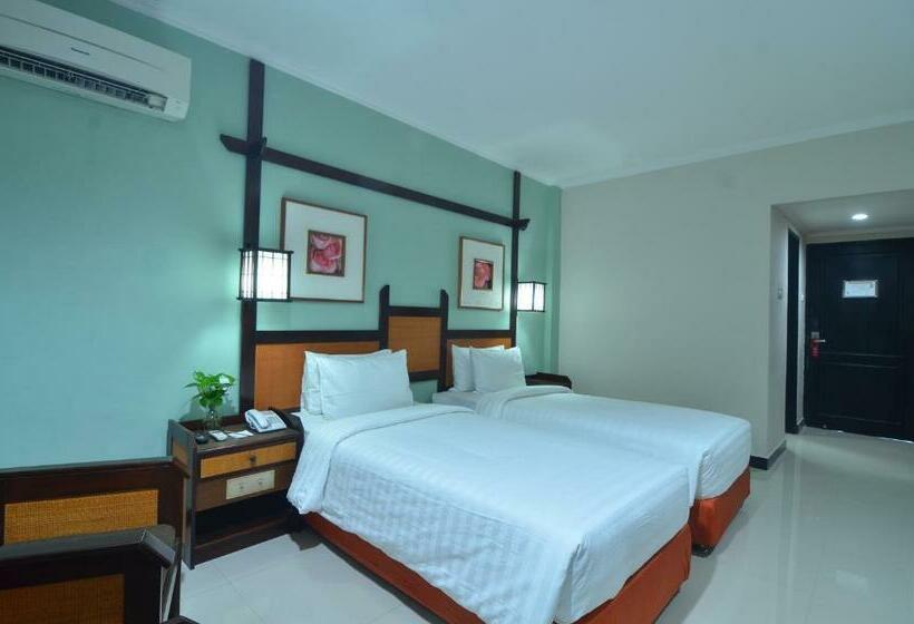 Номер Superior, Sofia Juanda Surabaya