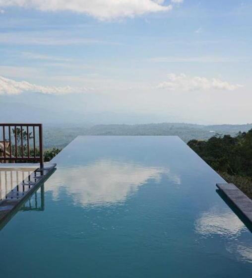 Президентский Люкс, Munduk Moding Plantation Nature Resort