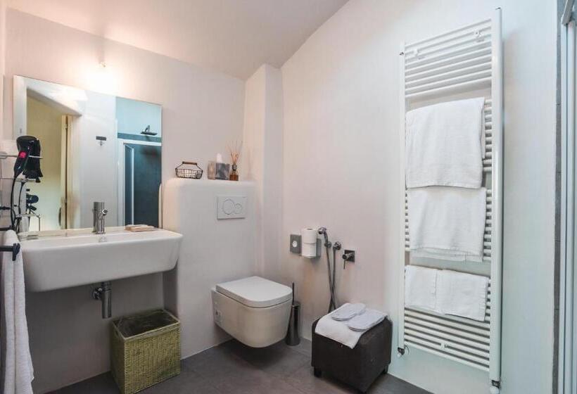 Семейный Номер, Nikis Resort