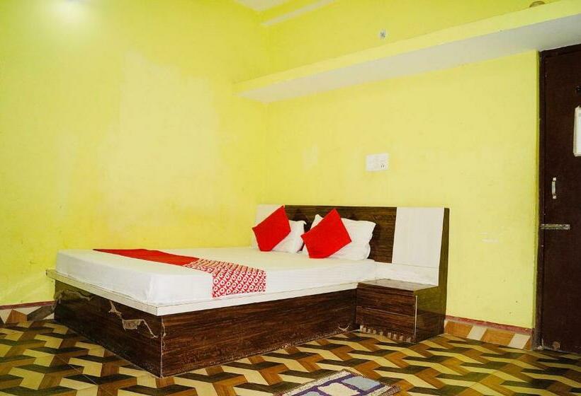 اتاق کلاسیک سه تخته, Oyo Flagship 81203 Sai Kripa Guest House