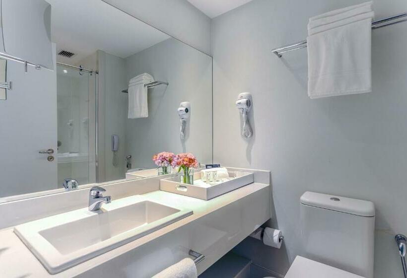 חדר סופריור, Cdesign