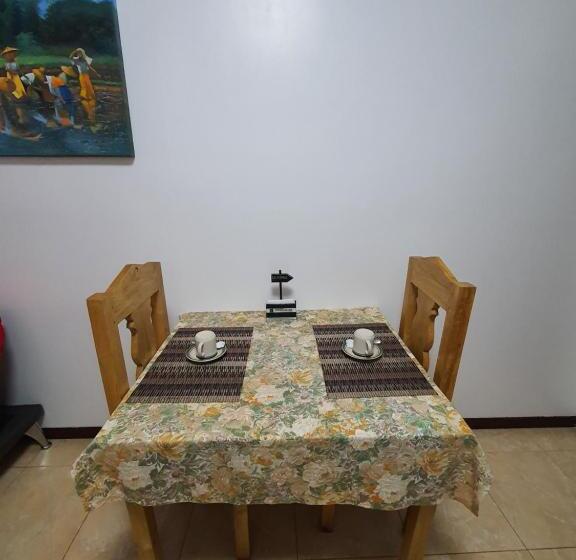 اتاق استاندارد, Greenyard Inn