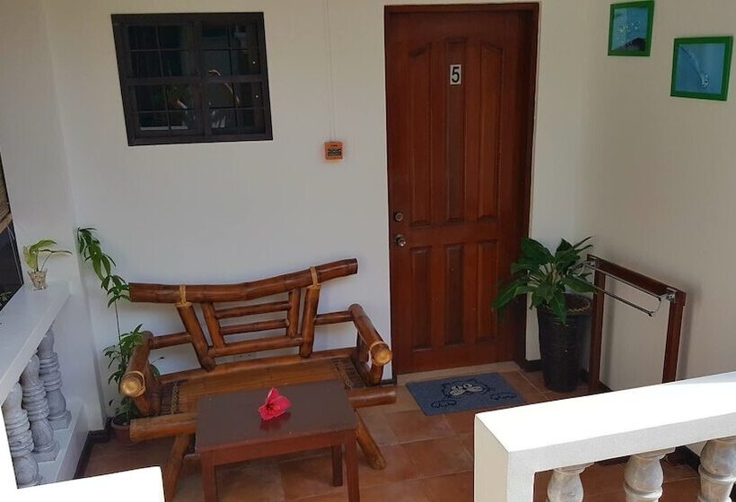 اتاق استاندارد, Greenyard Inn