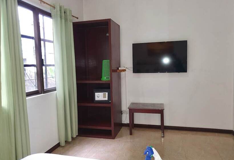 اتاق استاندارد, Greenyard Inn