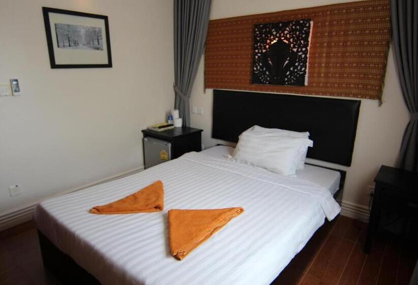 اتاق سوپریور, Naga Angkor Hostel