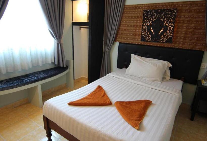 اتاق سوپریور, Naga Angkor Hostel