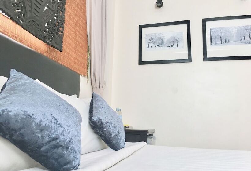 اتاق سوپریور, Naga Angkor Hostel