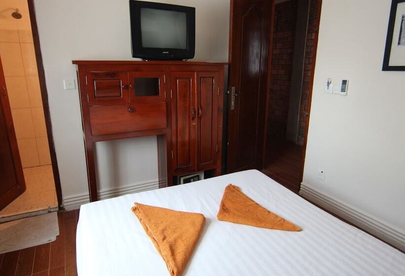اتاق سوپریور, Naga Angkor Hostel