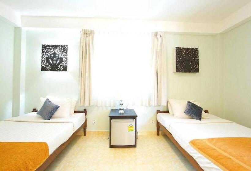 اتاق سوپریور, Naga Angkor Hostel