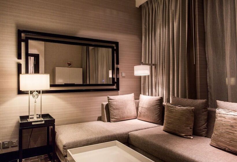 Люкс Superior, Pullman Dubai Downtown