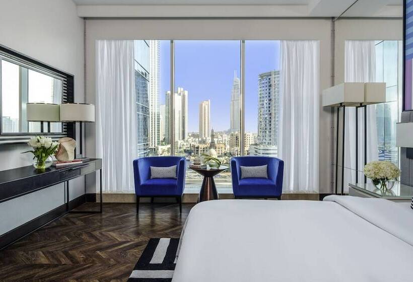 Представительский номер с видом, Pullman Dubai Downtown