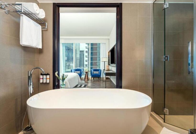 Люкс Повышенной Комфортности, Pullman Dubai Downtown