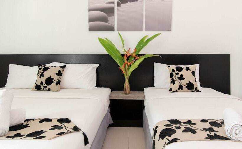 اتاق سوپریور سه تخته, Riverra Inn Langkawi