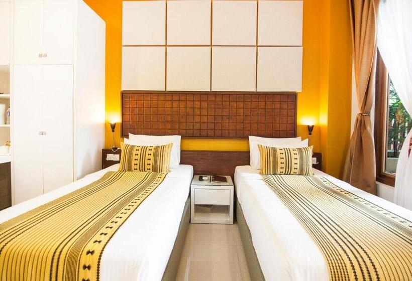 اتاق لوکس با چشم‌انداز استخر, Palette Telaga Terrace Boutique Resort