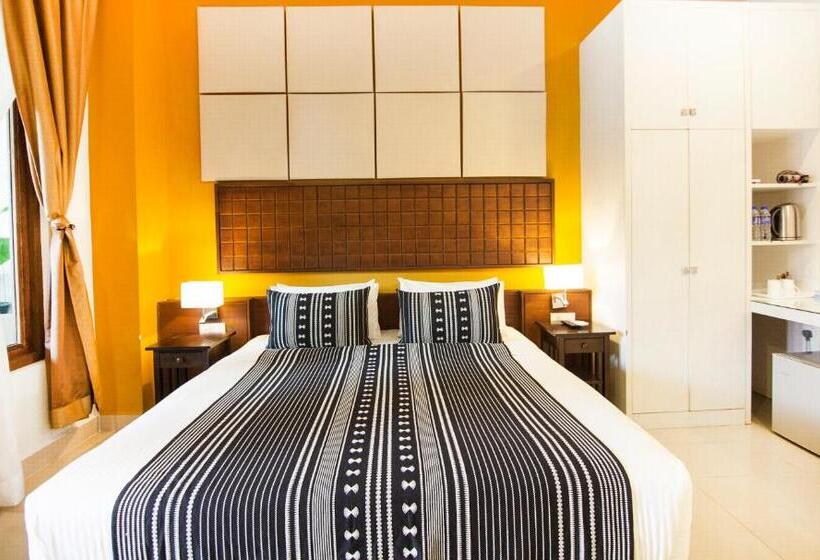 اتاق لوکس با چشم‌انداز استخر, Palette Telaga Terrace Boutique Resort