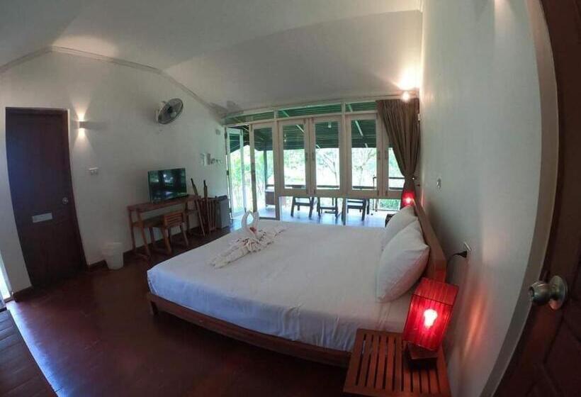 디럭스 룸, Vang Vieng Eco Lodge