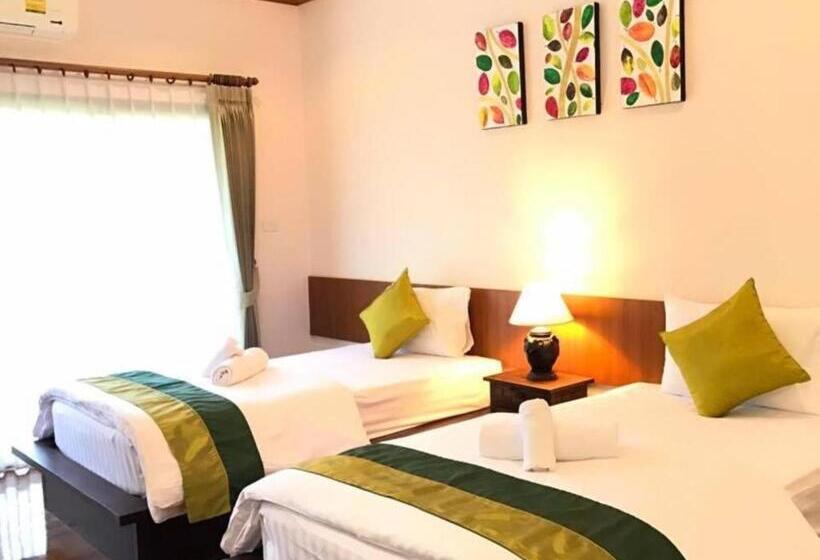 استودیوی استاندارد, Papai Country Lodge Sha