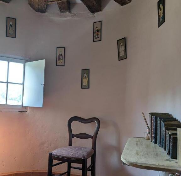 Люкс Повышенной Комфортности, Château De Vassinhac Chambres D Hôtes Collonges La Rouge