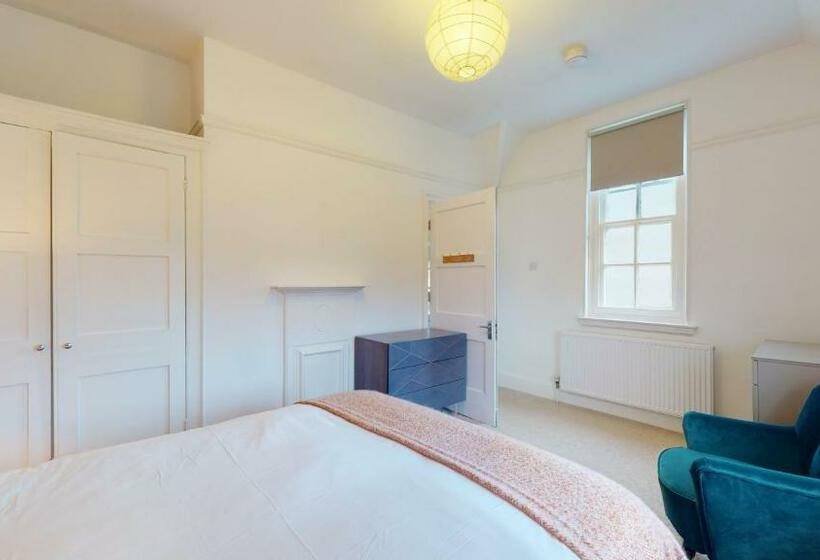 Номер Deluxe, The Vicarage Tooting, Sw17