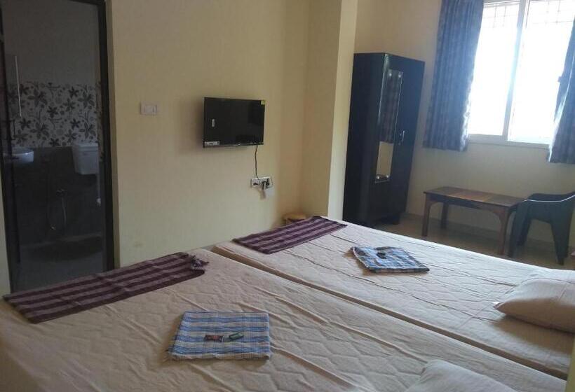 Семейный Номер, D Souza S Guest House