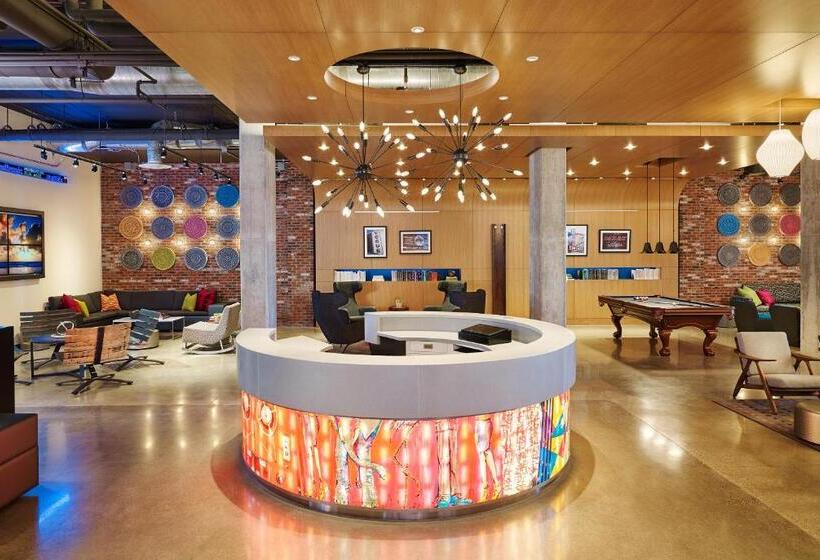 Номер Стандарт Кровать Кинг Адаптированный для Инвалидов, Aloft Louisville Downtown