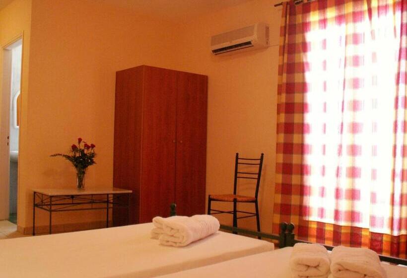 Студия Стандарт, Elanthi Village Apartments