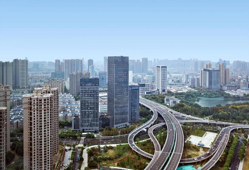 Люкс Клуб, Sheraton Grand Wuhan Hankou