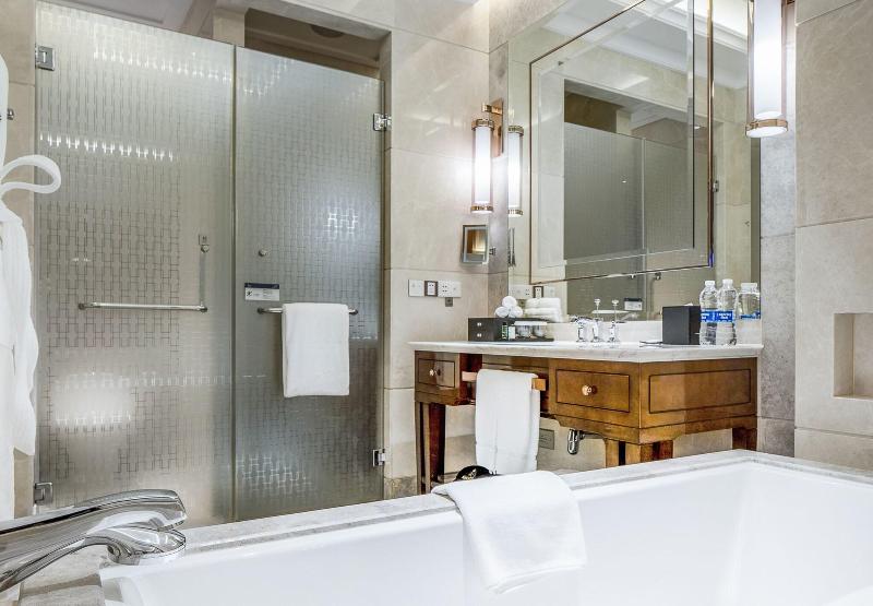 Стандартный Номер Кровать Кинг, Sheraton Grand Wuhan Hankou