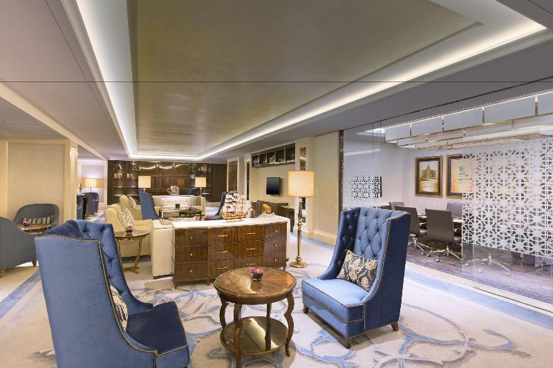 Люкс Клуб, Sheraton Grand Wuhan Hankou