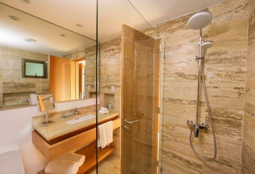 اتاق استاندارد با تخت بزرگ برای معلولان, Viva V Samana By Wyndham, A Trademark Adults All Inclusive