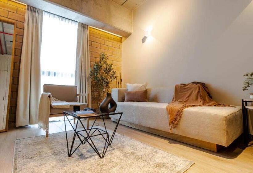 Standard Studio, Mutuo Vive