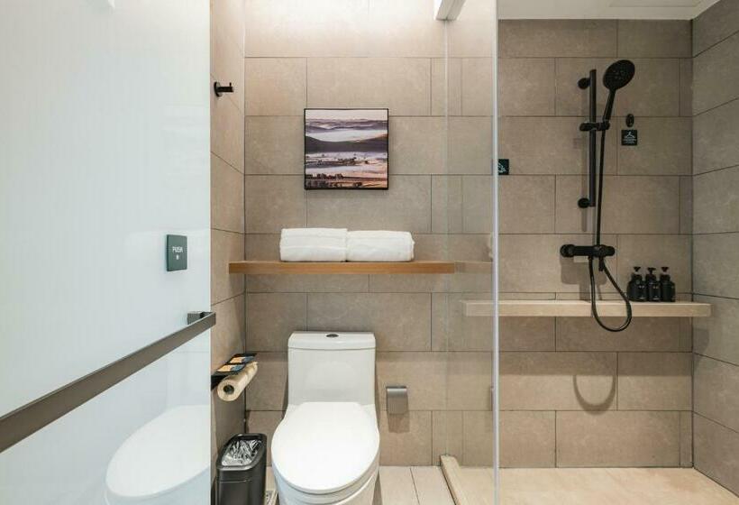 Номер Superior, Atour Hotel Qingdao Central Business District University Of Science And Technology