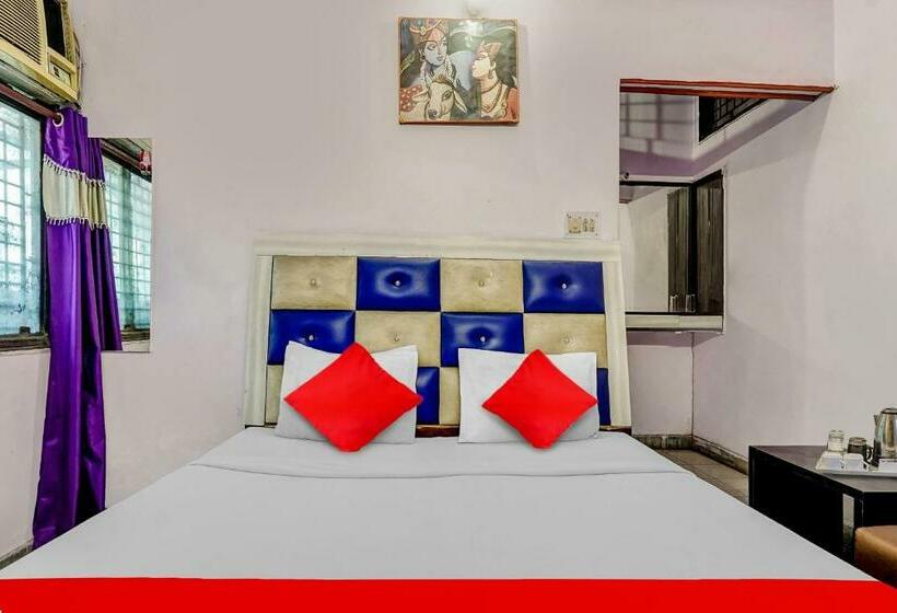 Habitación Triple Clásica, Spot On Hotel Maharaja Inn